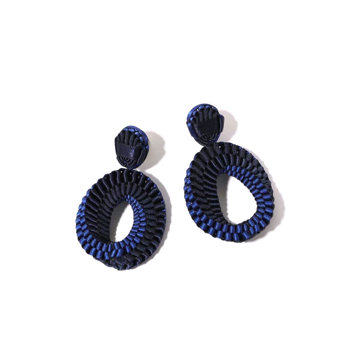 Mobius / Pierced Earrings <br> Navy