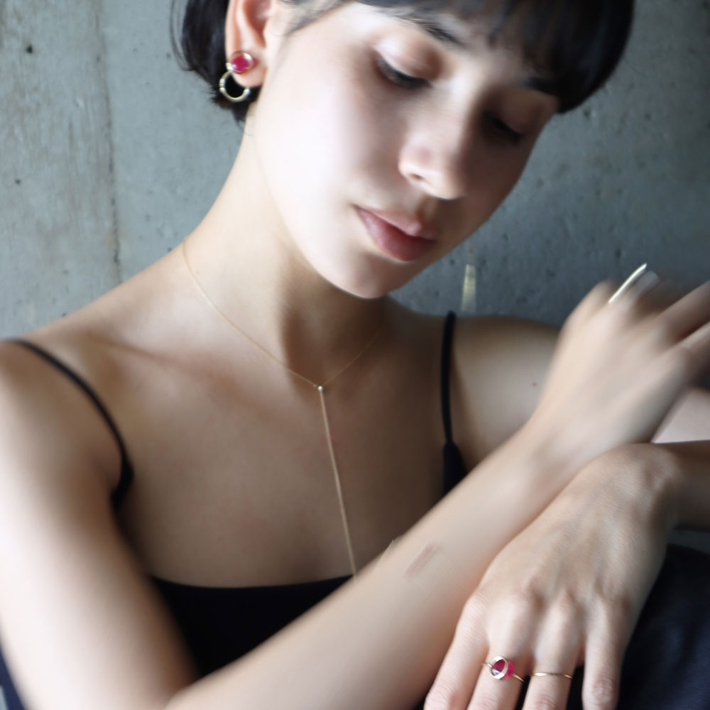 Circle / Pierced Earring (single) <br> Ruby