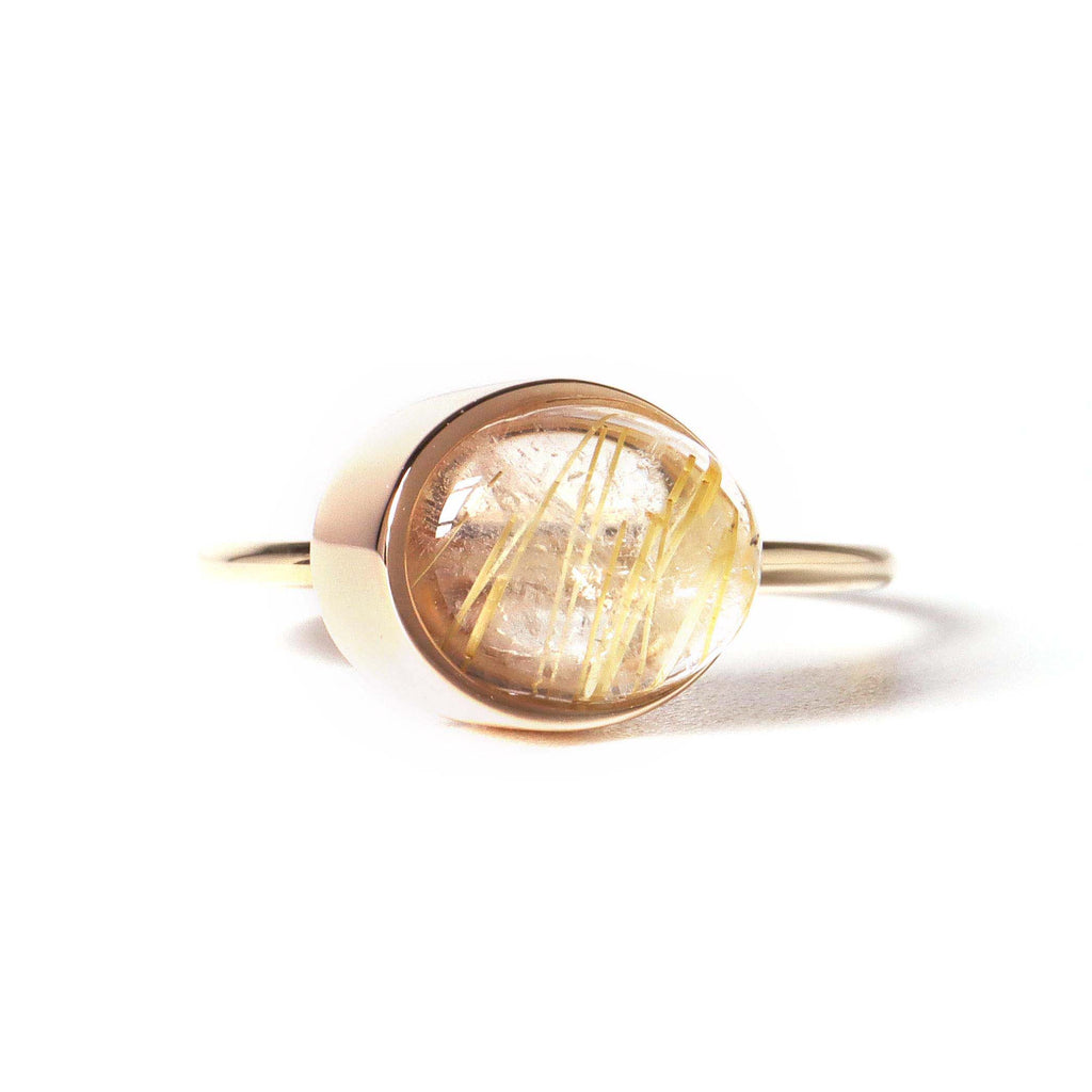 金色の針状結晶が美しいルチルクォーツのリング