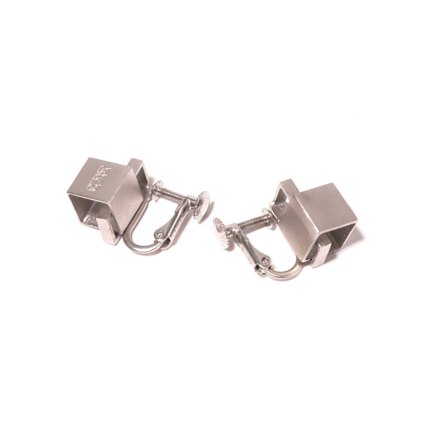 Cube / Non hole earrings <br> Silver