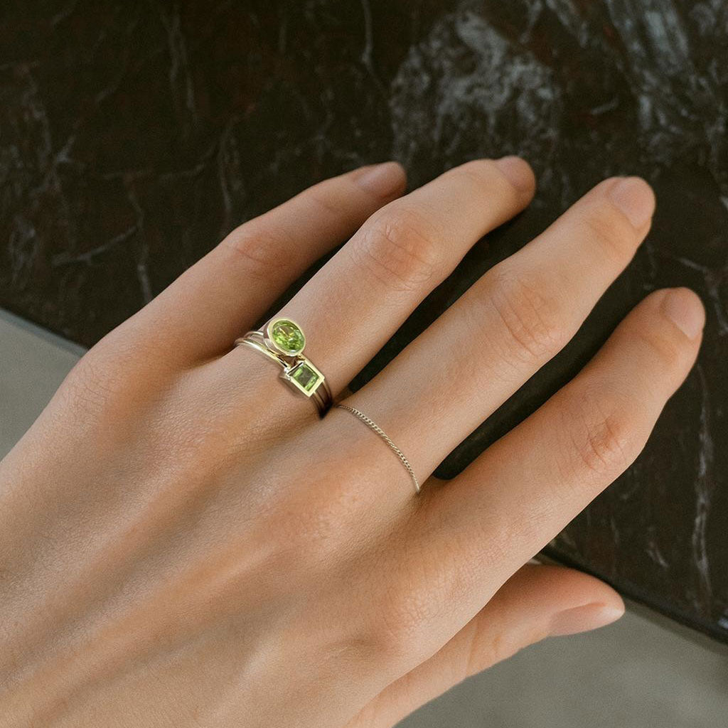 Iridescence (K10) / Ring <br> Peridot