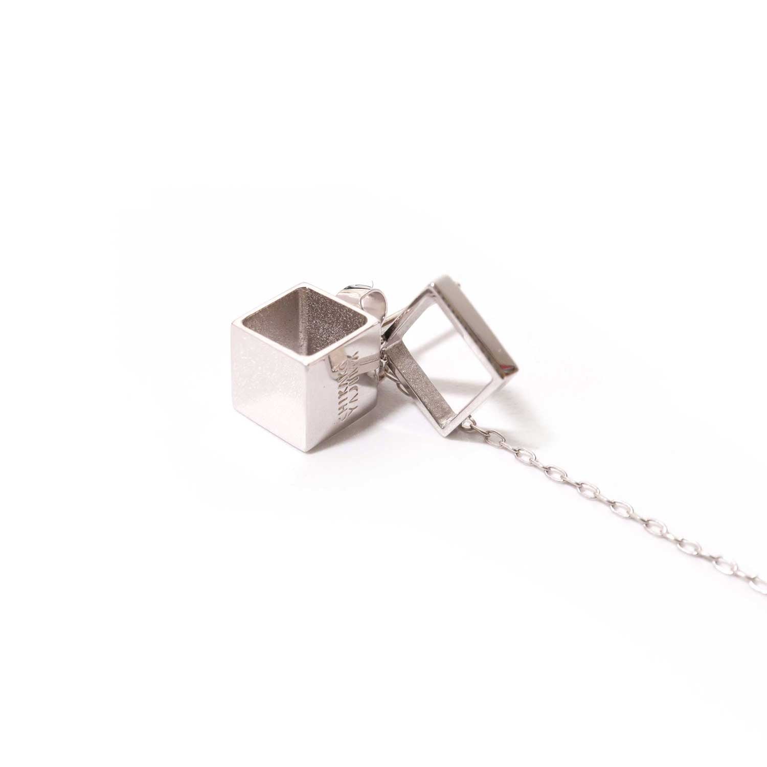 Cube chain / Pierced Earring