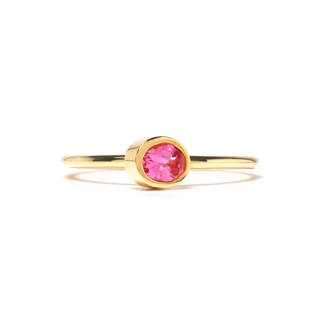 色鮮やかなピンクスピネルのリング