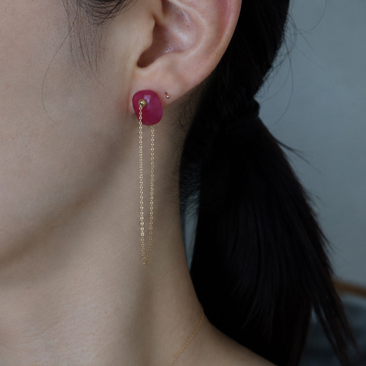 Chain stone / Pierced Earring (single) <br> Ruby