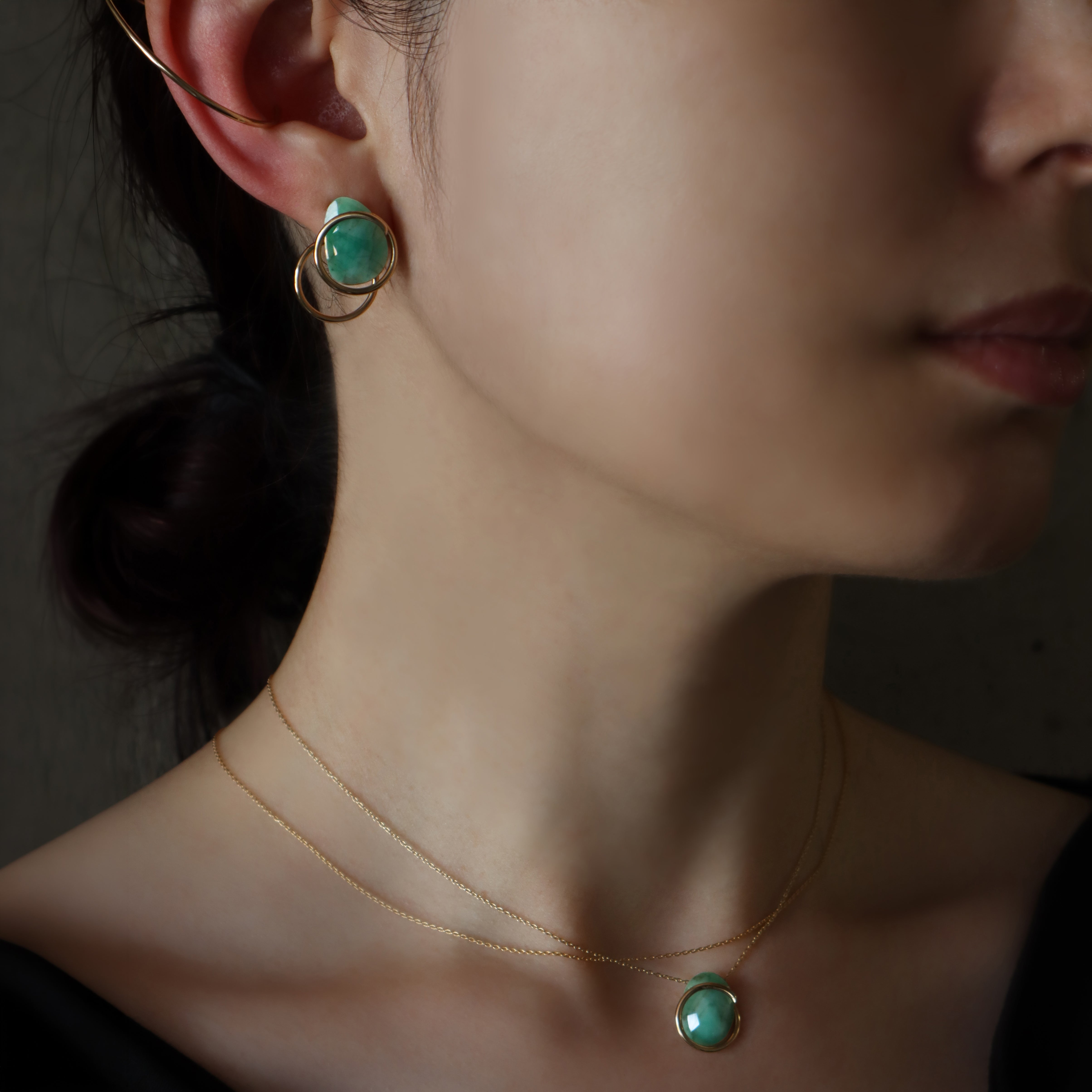 Circle / Pierced Earring (single)<br> Emerald