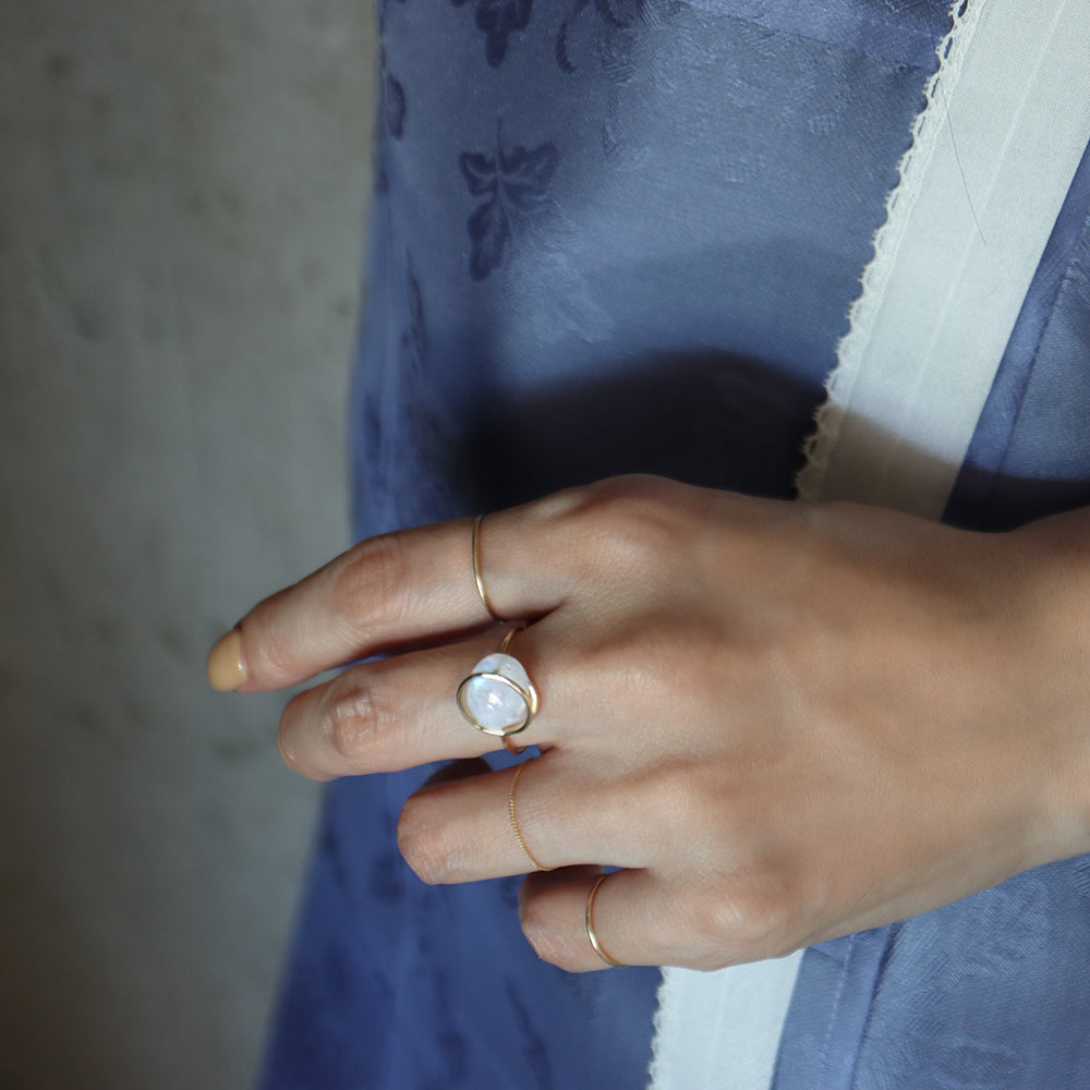 Circle / Ring <br> Moonstone