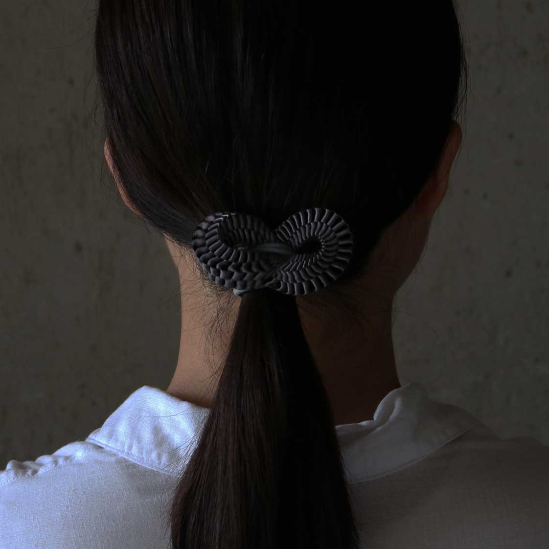 リボンを編んでお作りしたヘアゴム