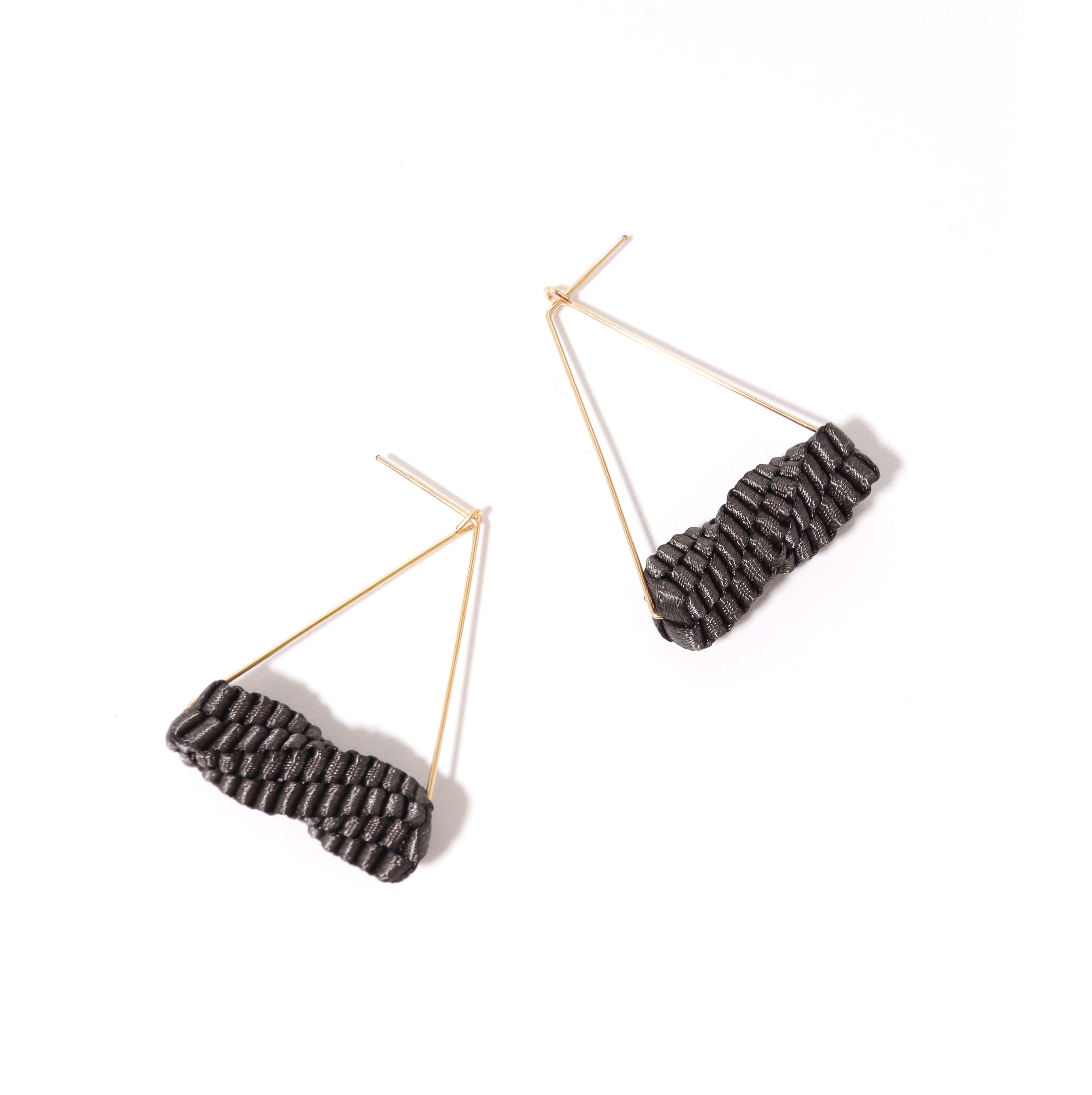 Geometry Triangle / <br> Pierced Earrings <br> Charcoal