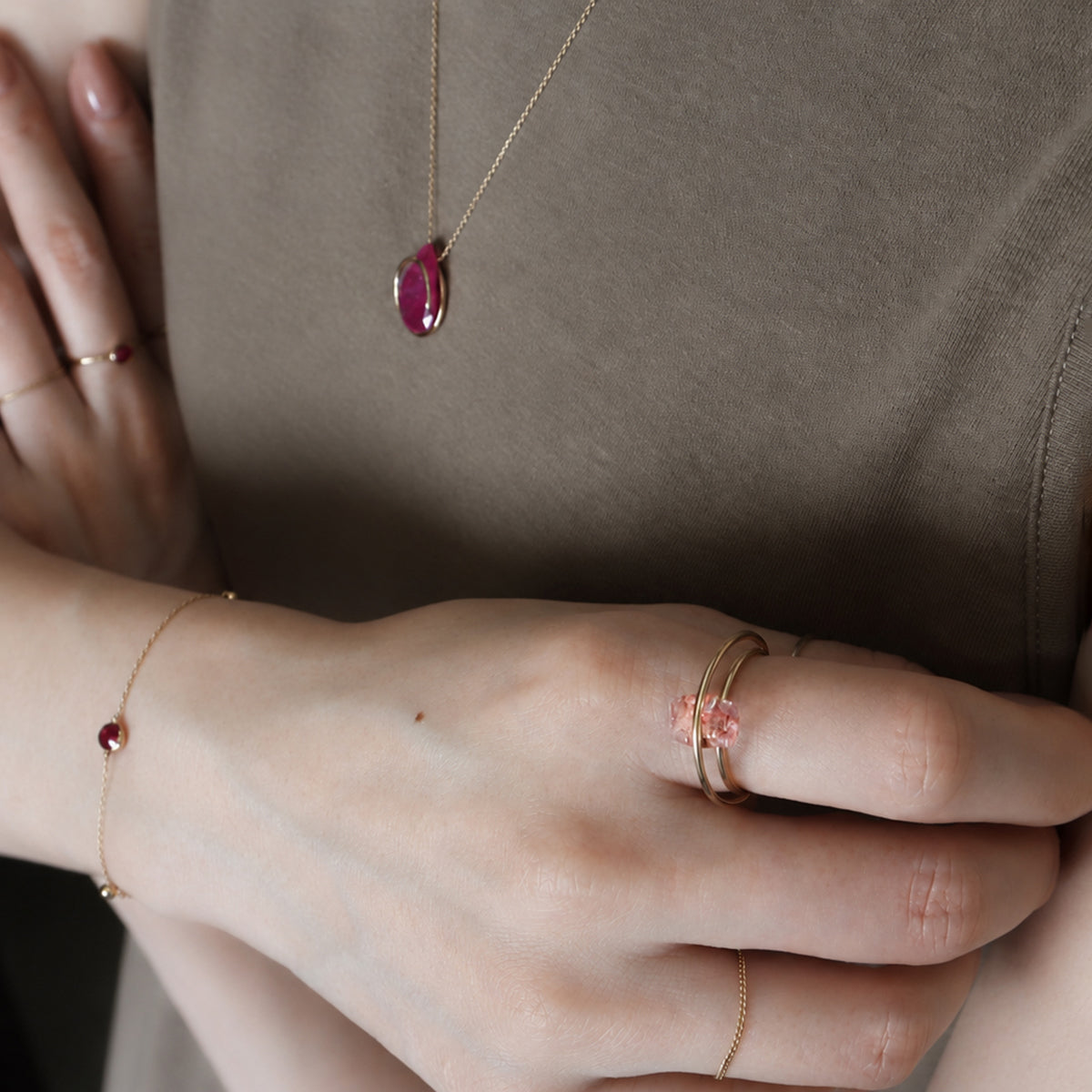 Luna / Ring <br> Fire quartz