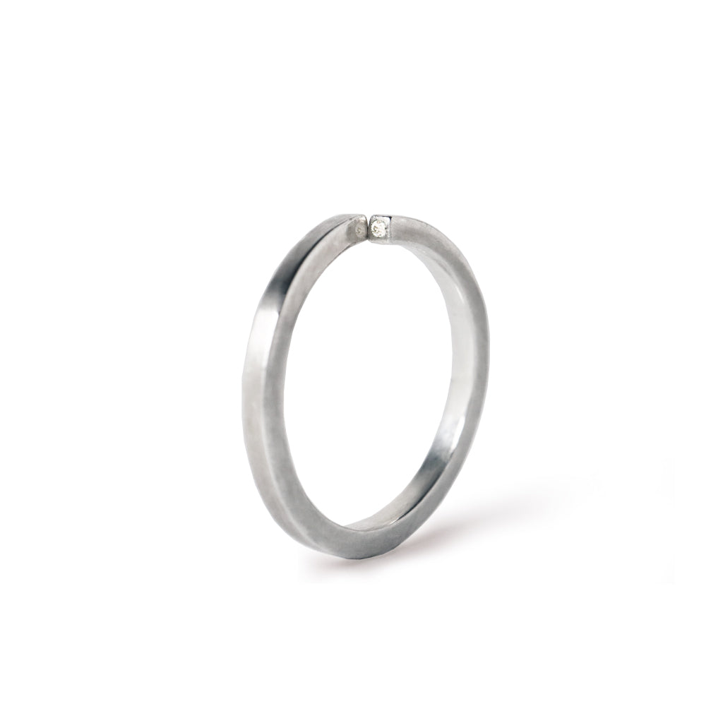 ∞ Ring square <br> Pt900 <br> matte