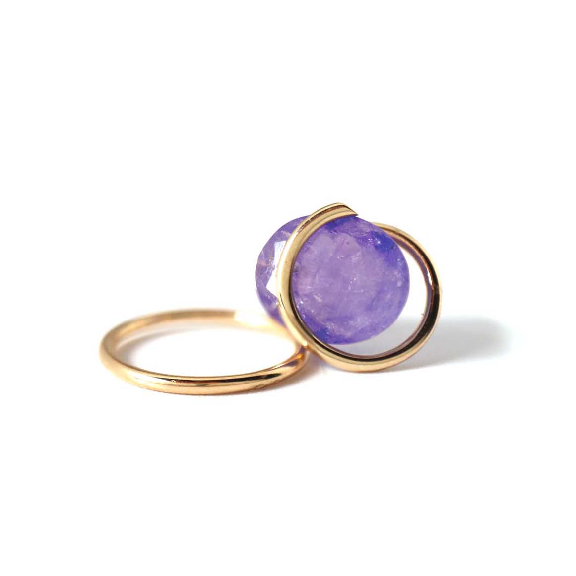 Circle / Pierced Earring (single) <br> Tanzanite