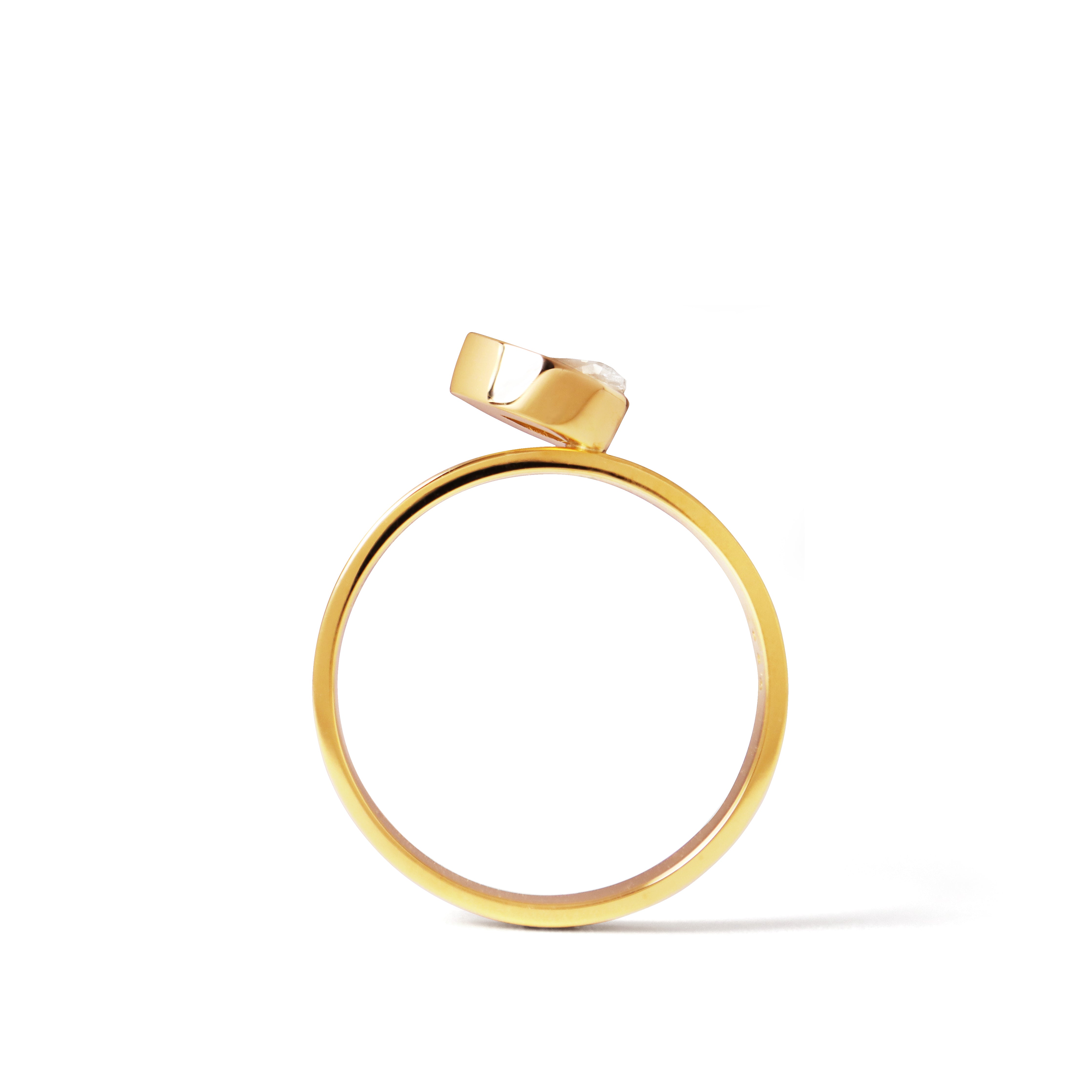 Protrude (K18) / Ring <br> Diamond