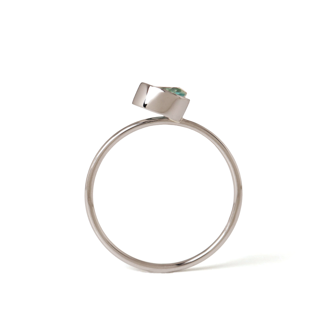 Protrude (Pt) / Ring <br> Fancy zoisite