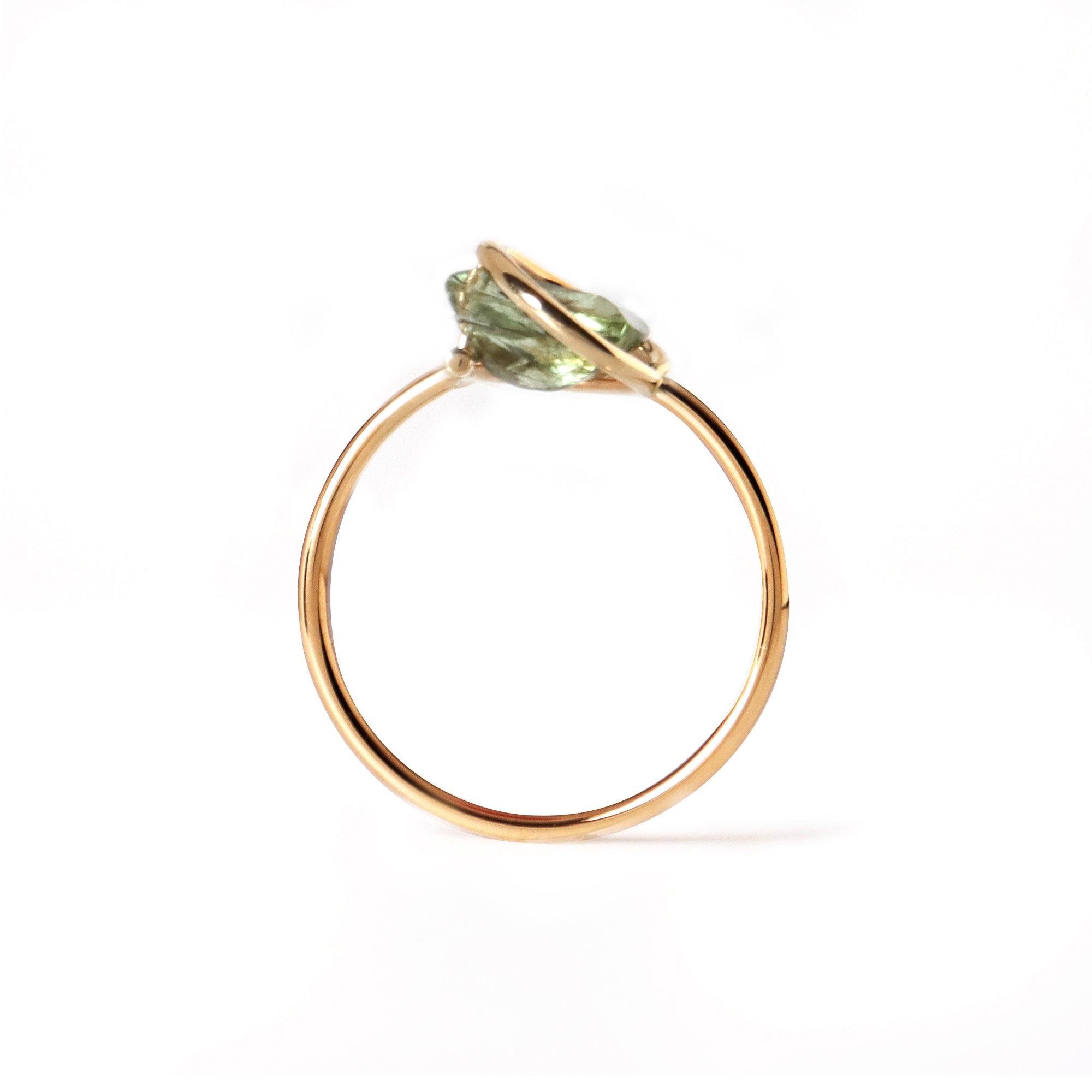 Circle / Ring <br> Peridot rutile quartz