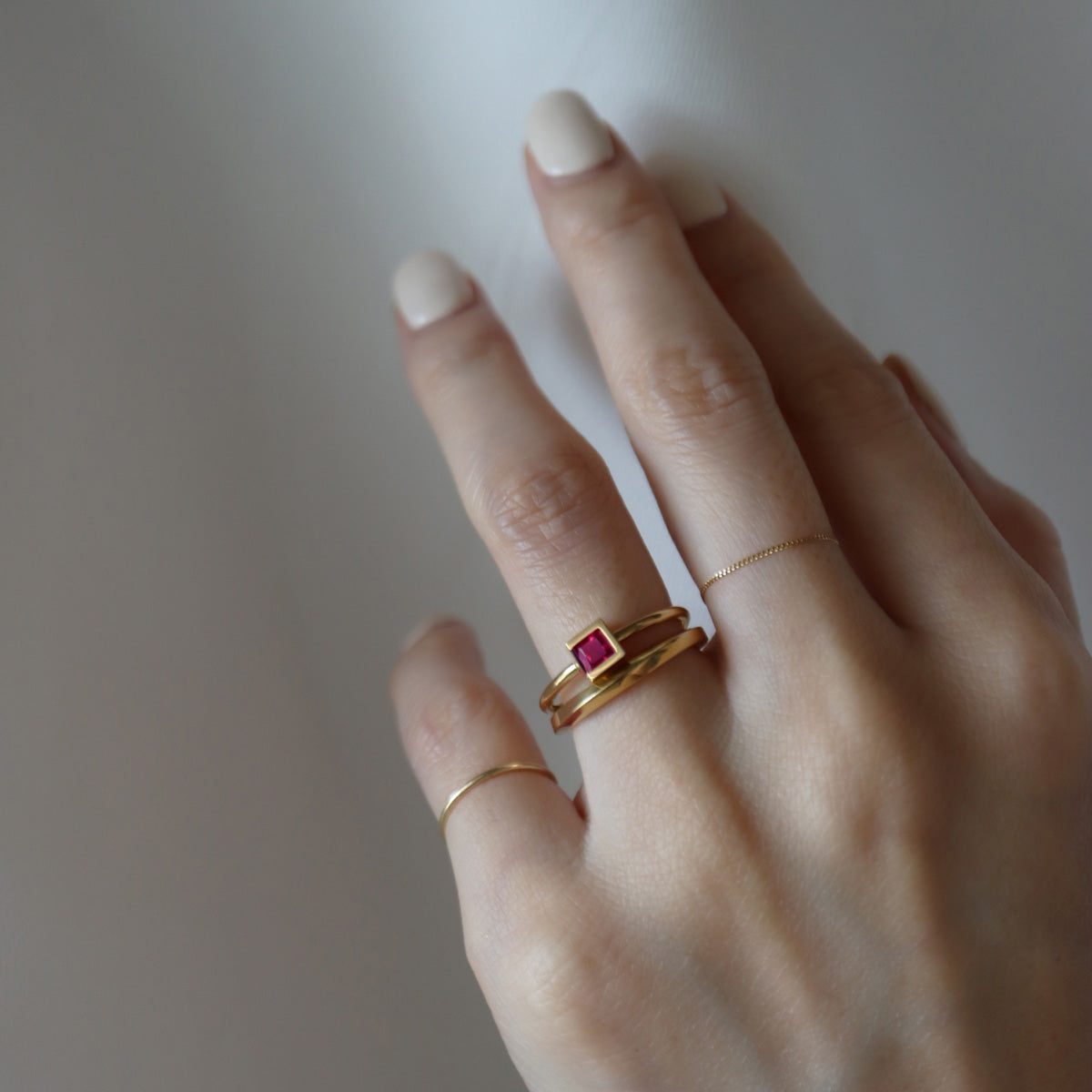 Mobius Ring <br> K18YG <br> glossy