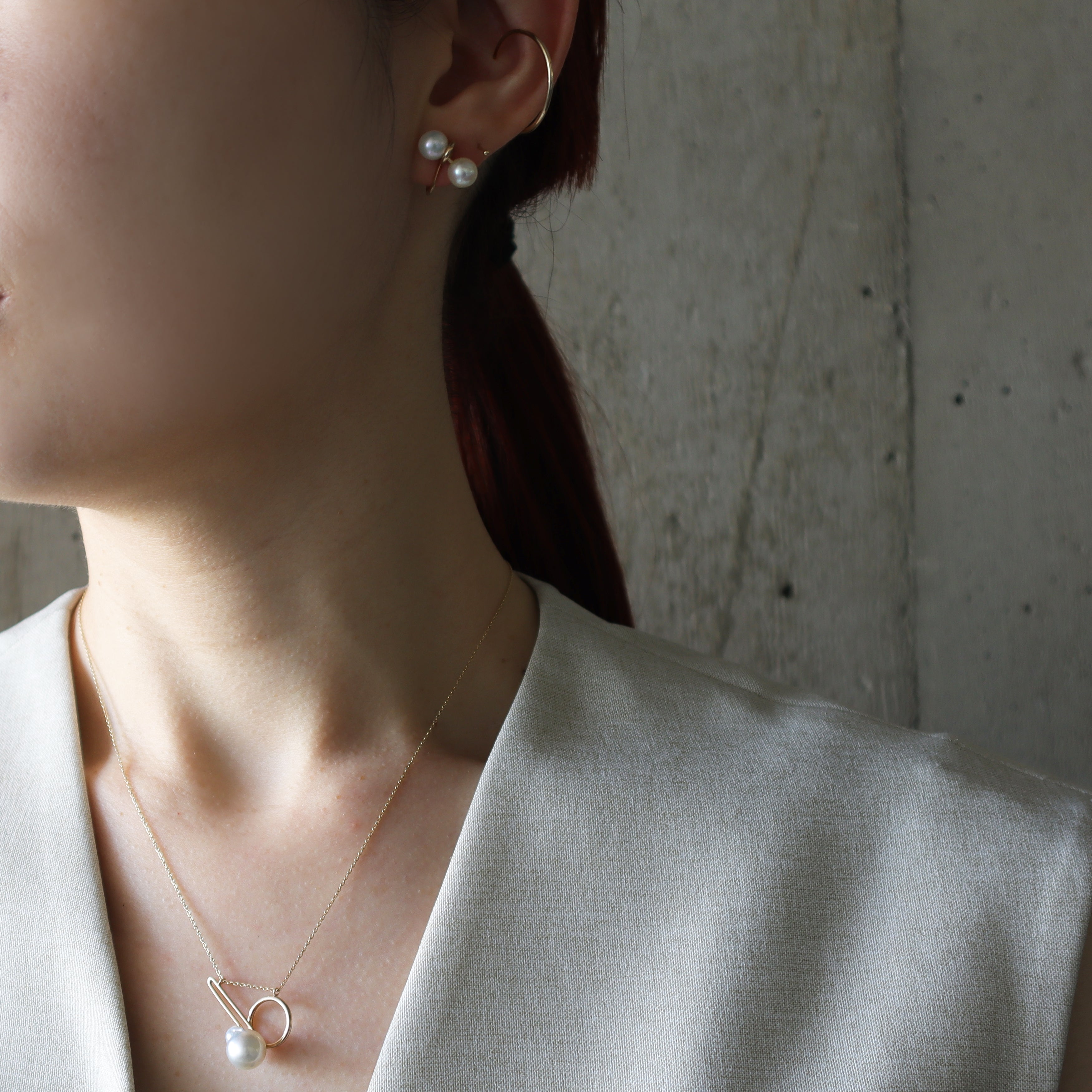 Pendulum / Clip on Earrings K10 White