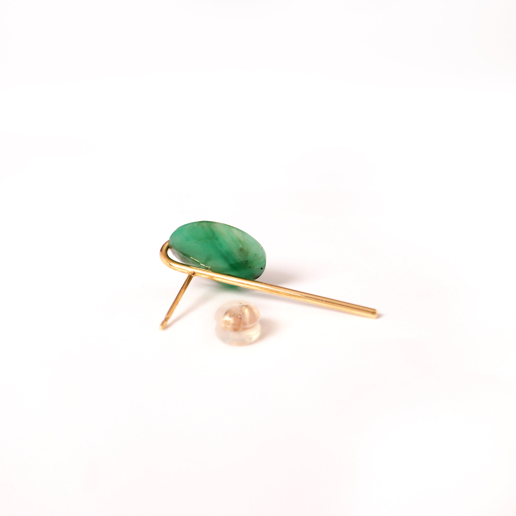 Line / Pierced Earring (single) <br> Emerald