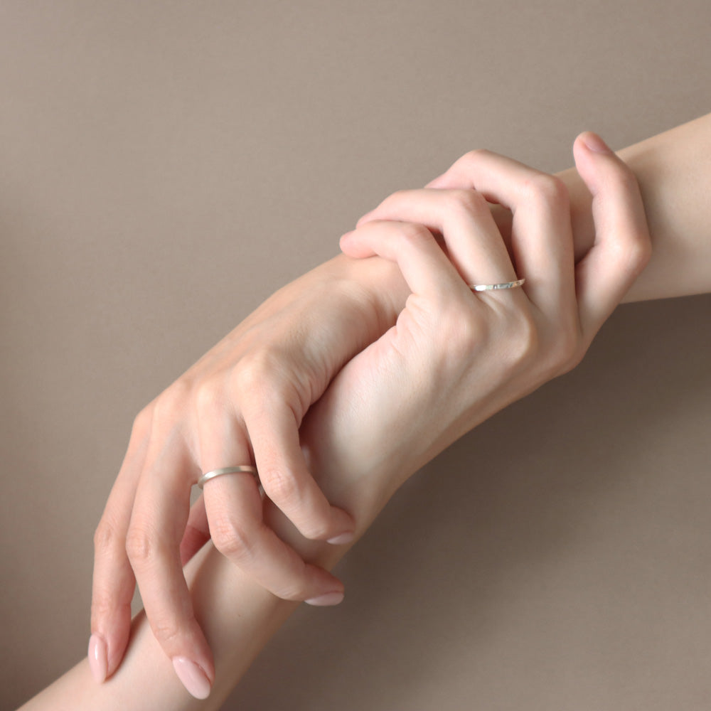 Mobius Ring <br> Pt900 <br> glossy