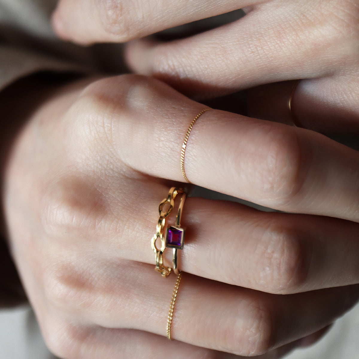 Iridescence (K10) / Ring <br> Amethyst