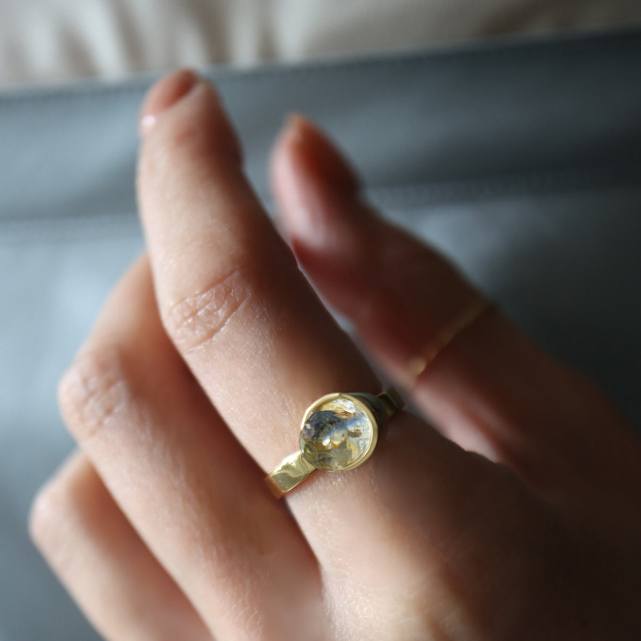 Protrude (K18) / Ring <br> Dumortierite