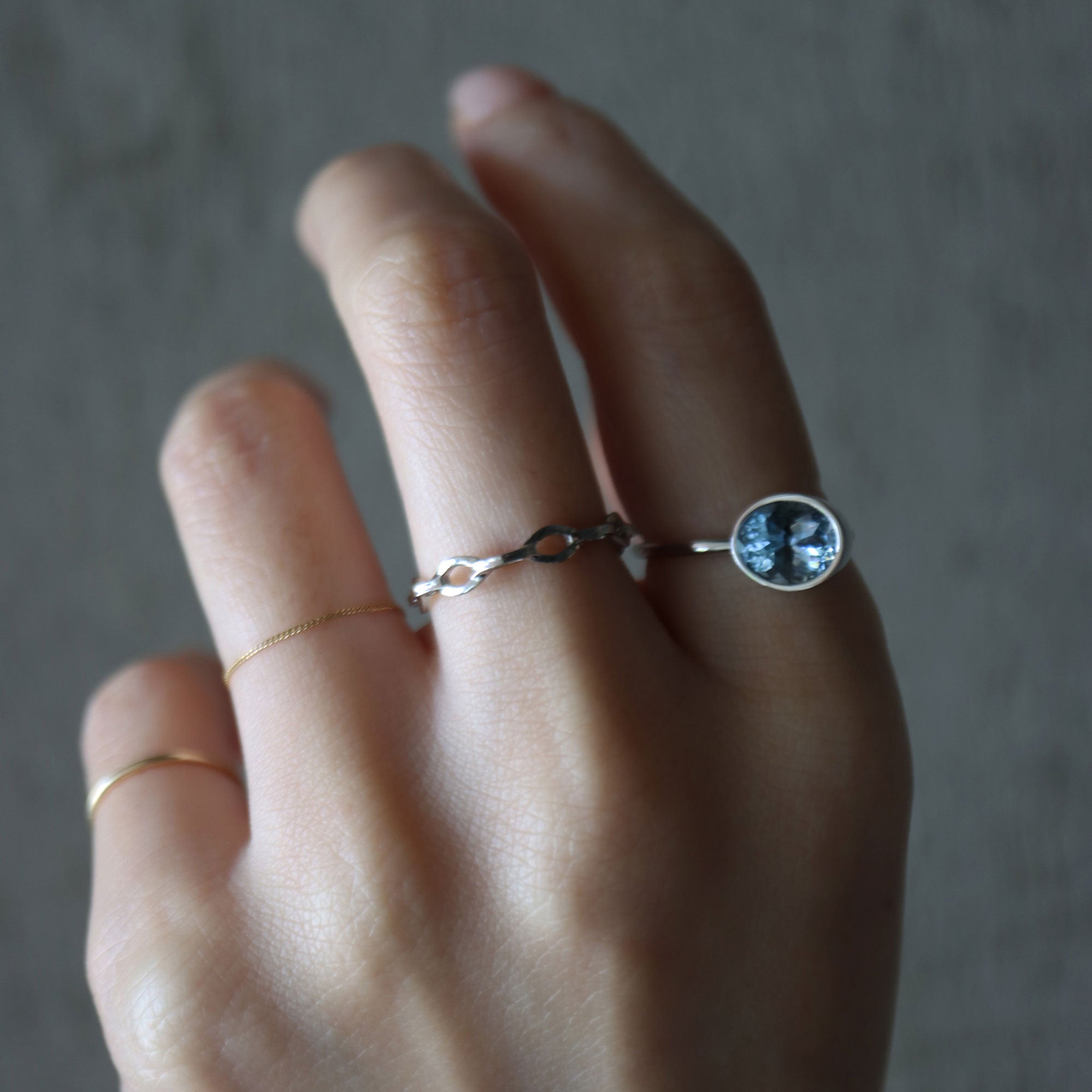 Protrude (Pt) / Ring <br> Aquamarine