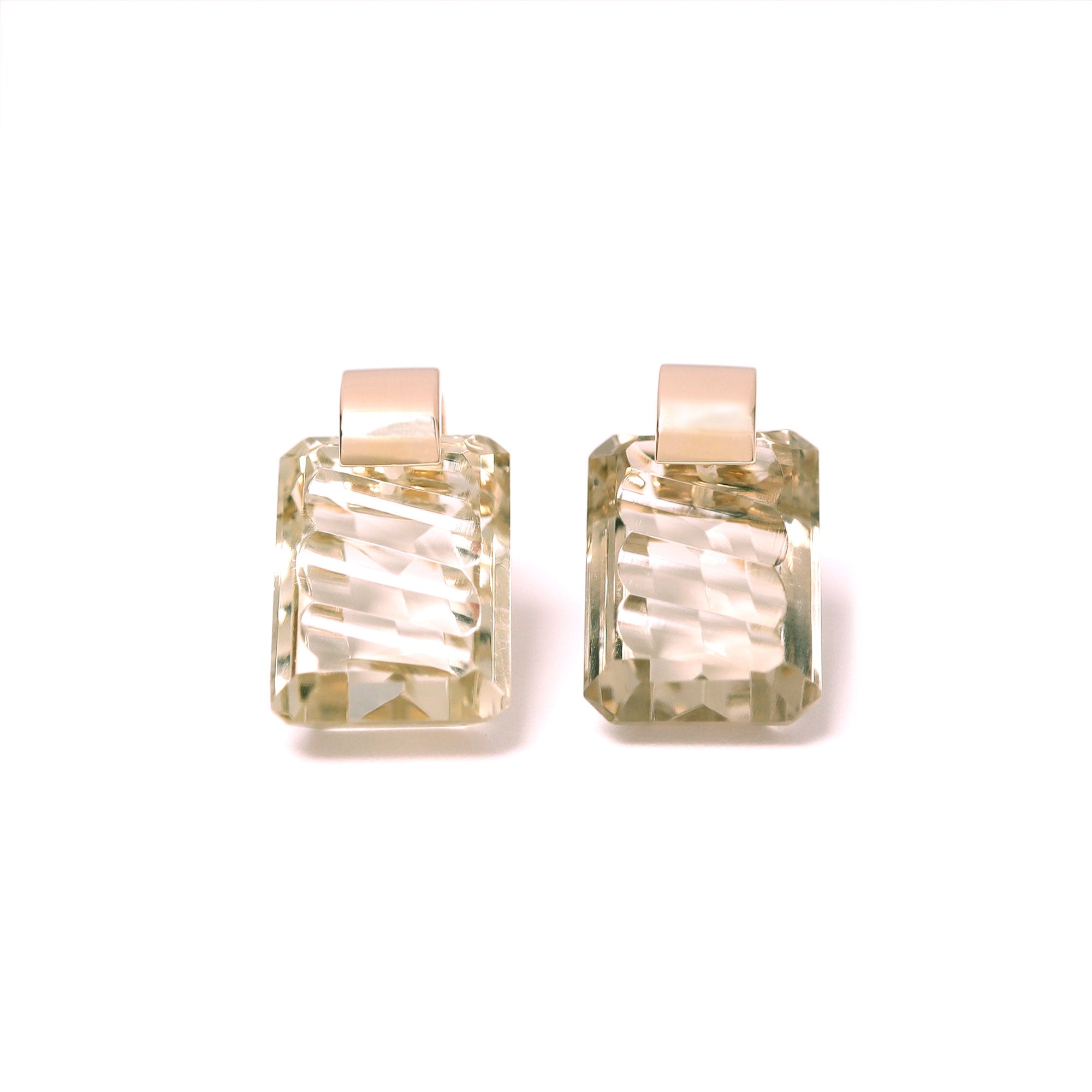 Ruffle / Pierced Earrings <br> Smoky quartz