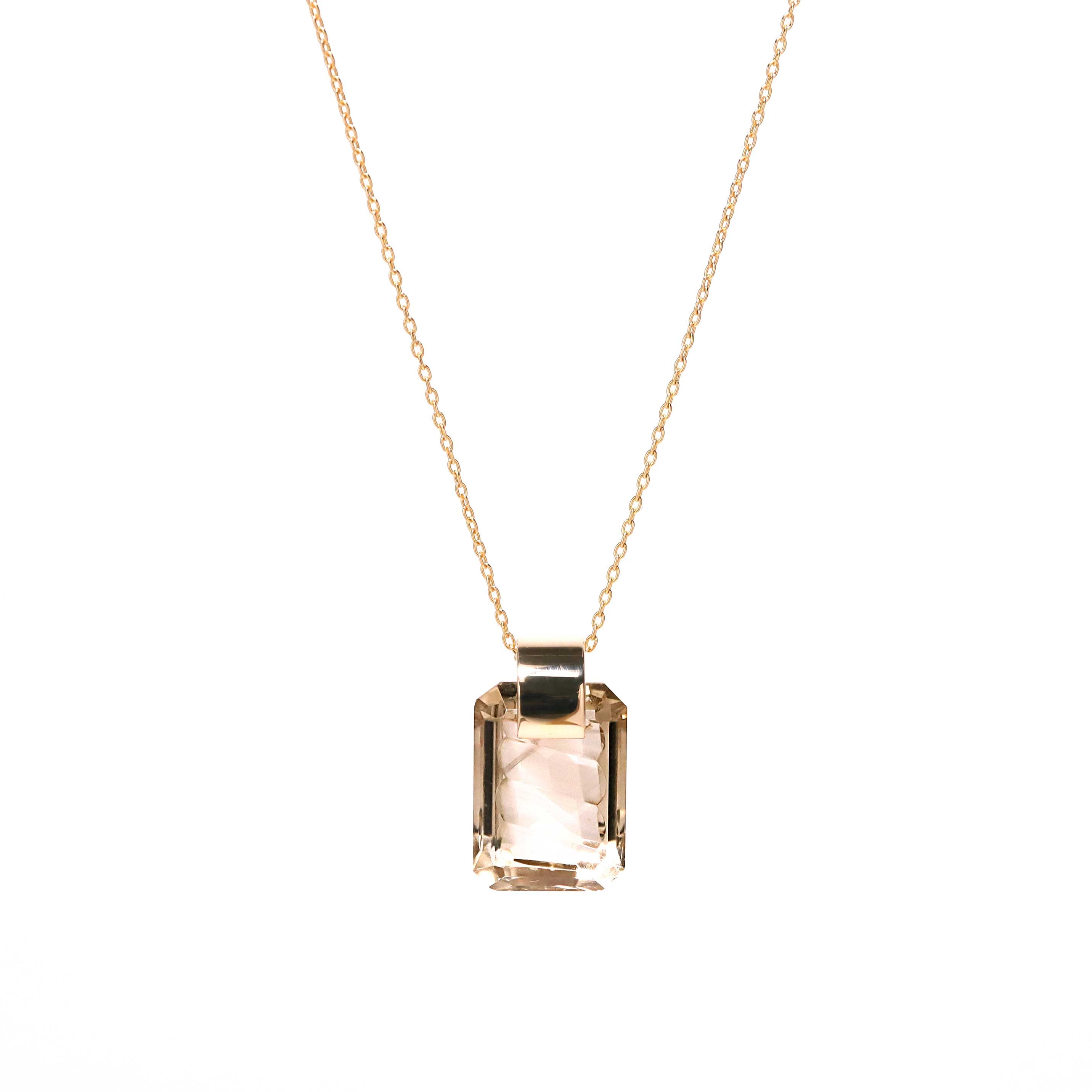 Ruffle / Necklace <br> Smoky quartz