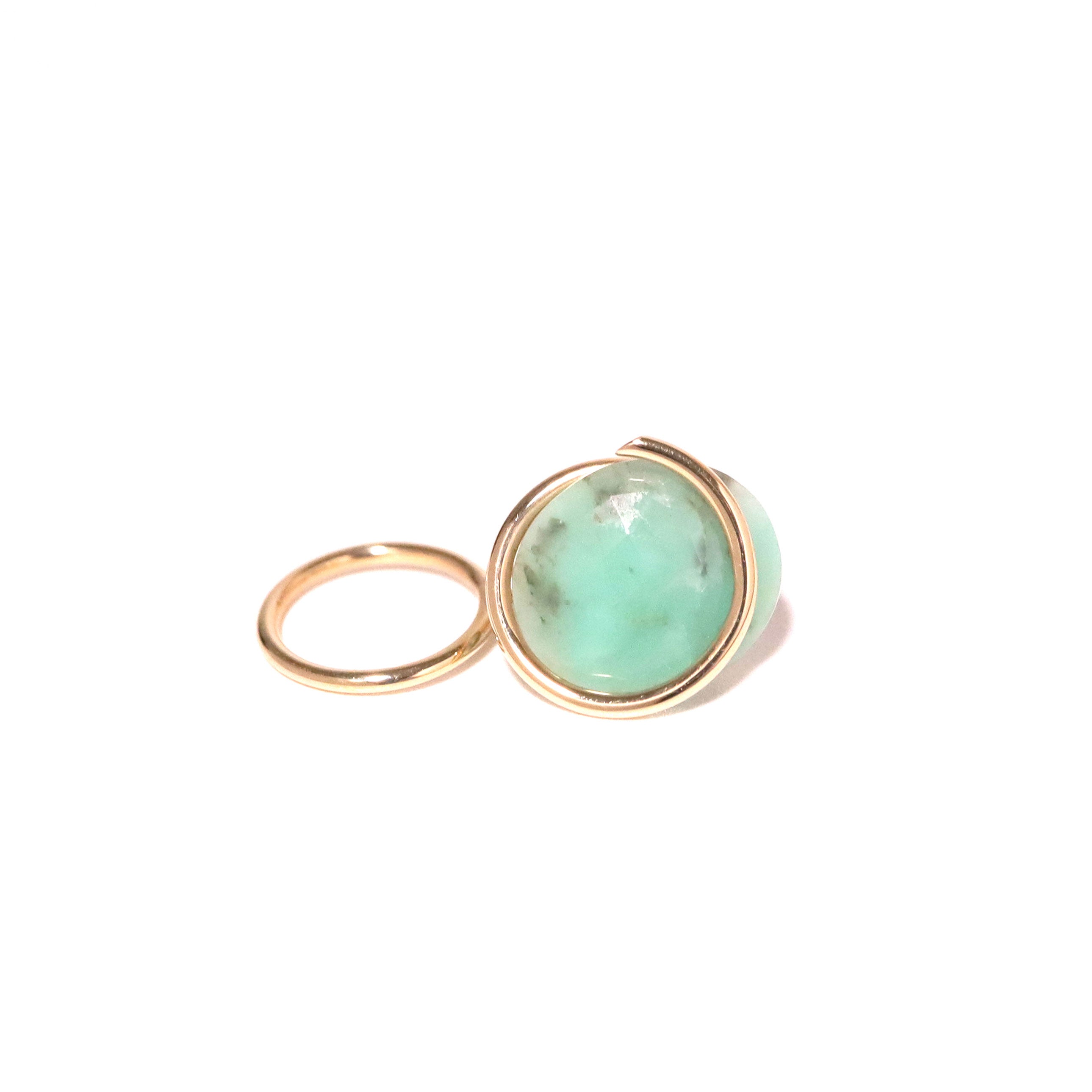 Circle / Clip on Earring Emerald (エメラルド) – CHIKAKO YAJIMA