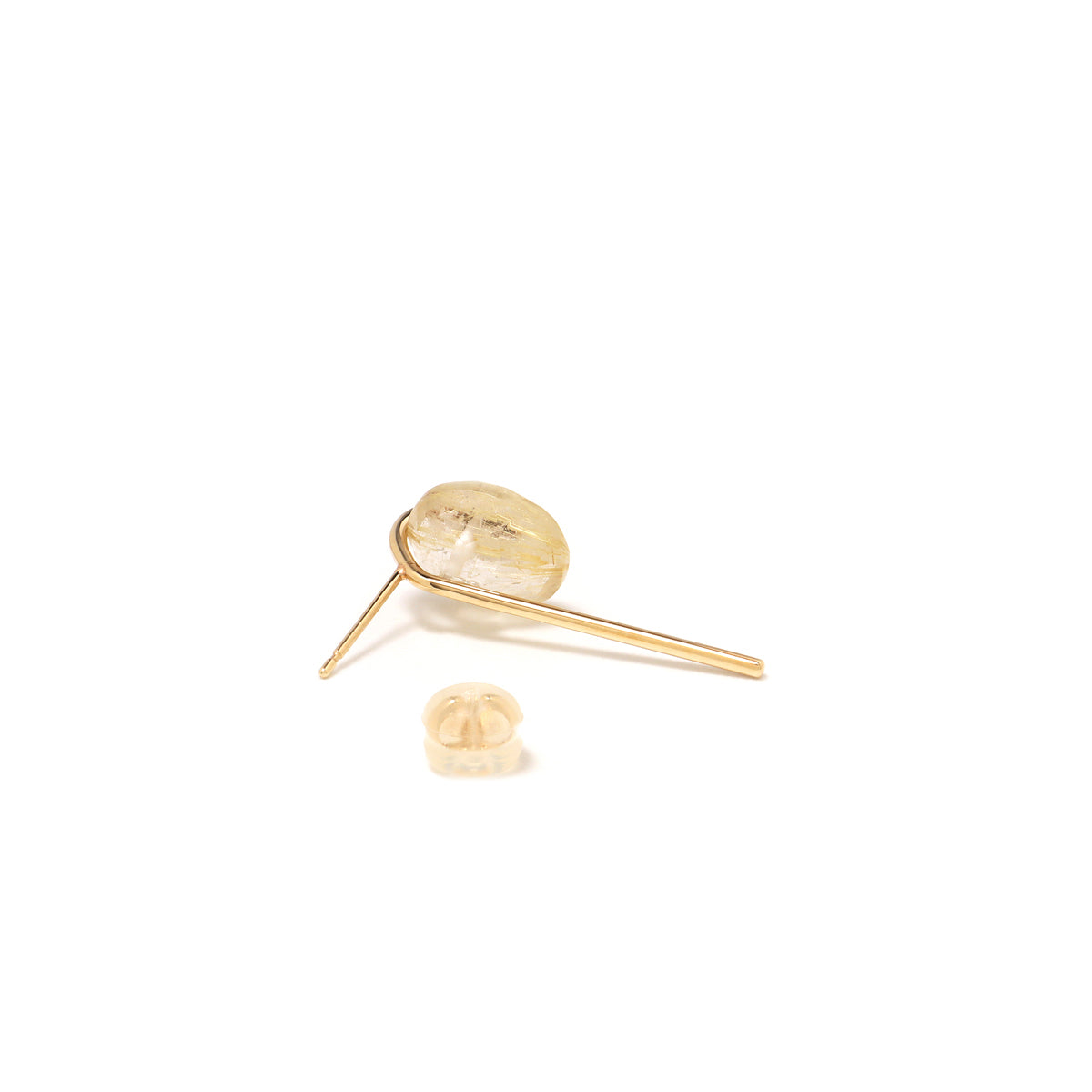 ルチルクォーツのシンプルなピアス