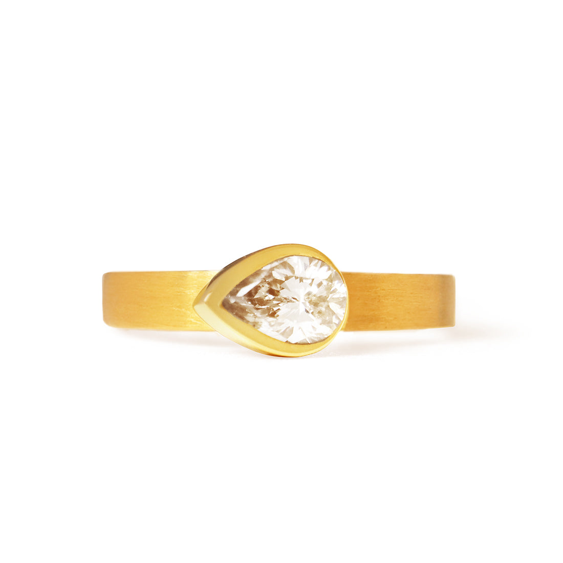 Protrude (K18) / Ring <br> Diamond