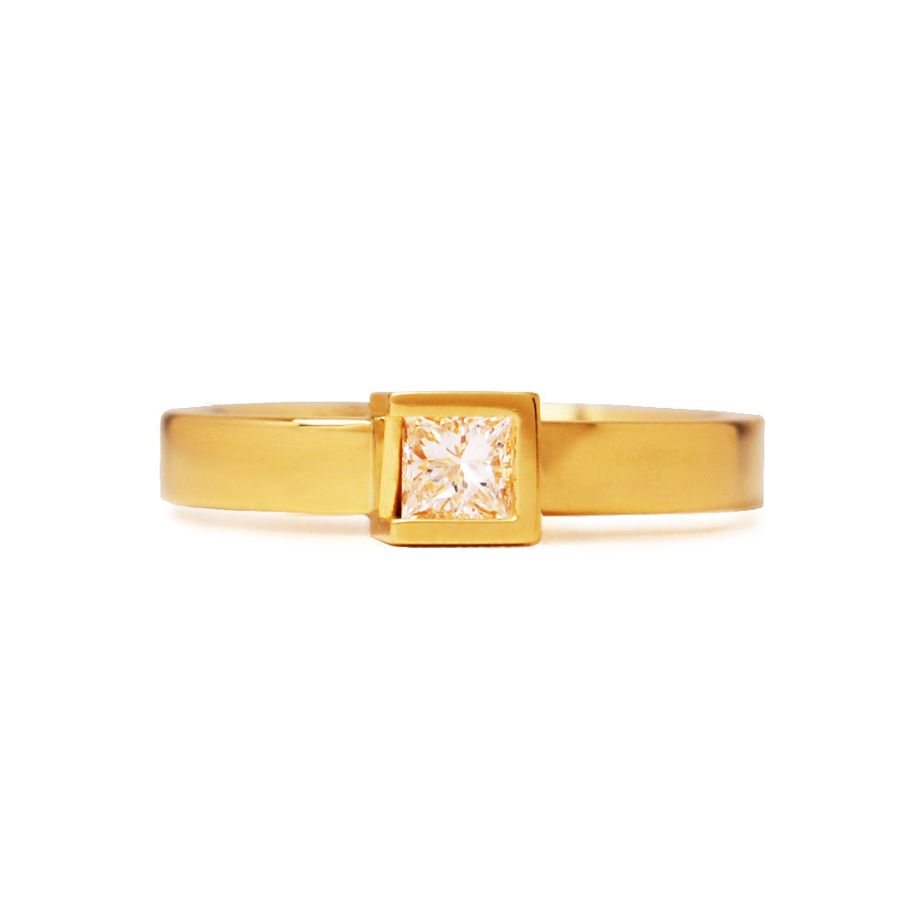 Iridescence Ring / <br> Diamond (K18)