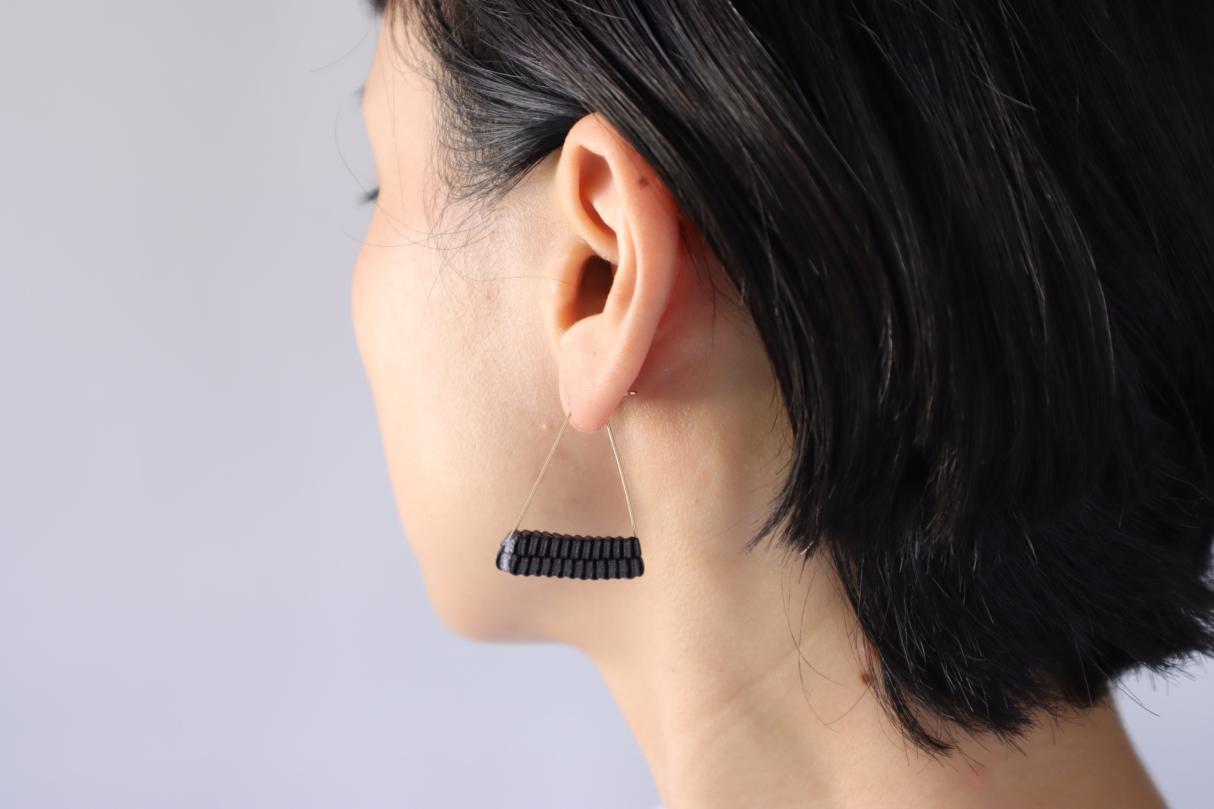 Geometry Triangle / <br> Pierced Earrings <br> Charcoal