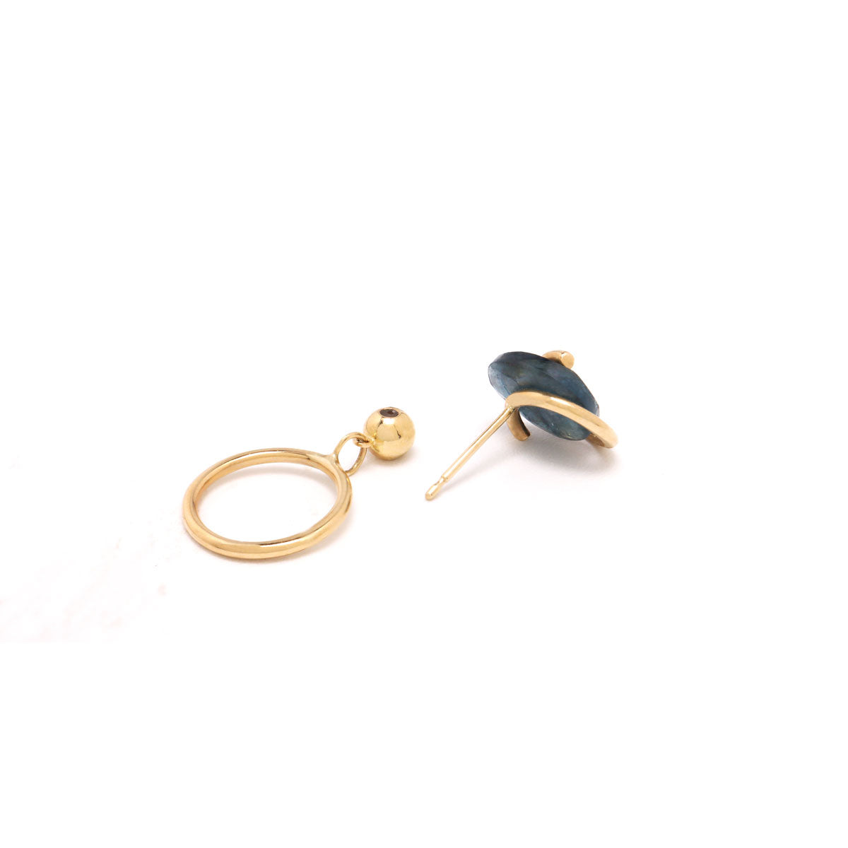 Circle / Pierced Earring Sapphire (サファイア) – CHIKAKO YAJIMA