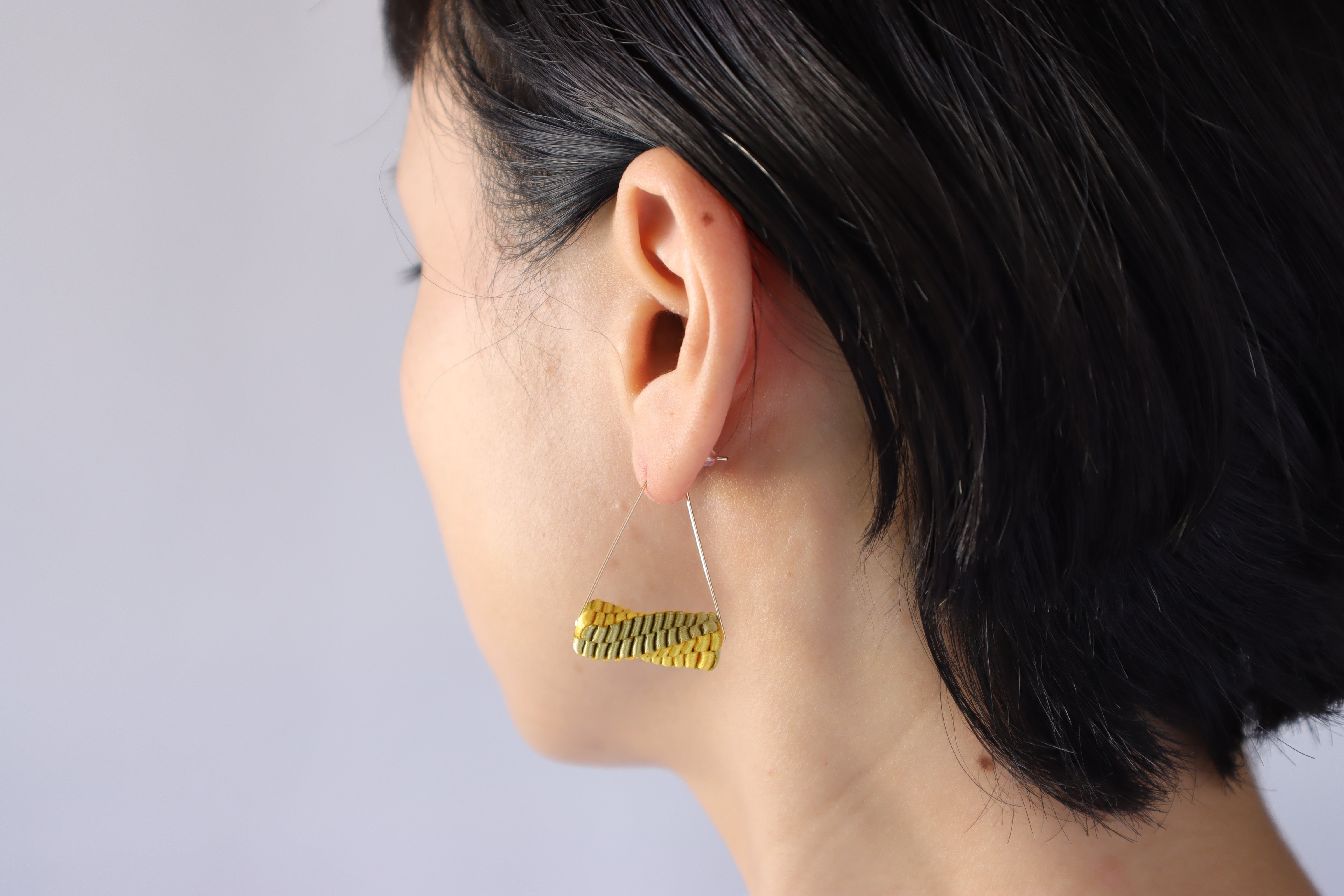 Geometry Triangle / <br> Pierced Earrings <br> Gold