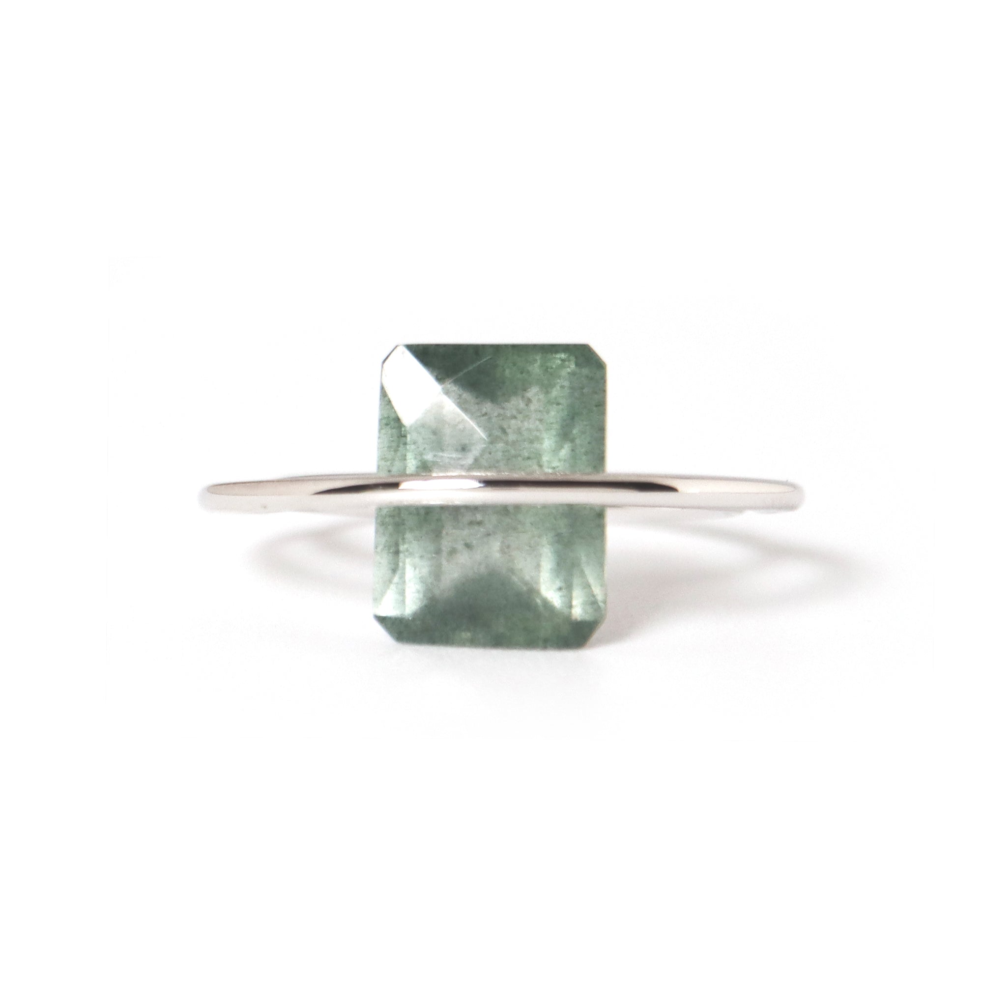 Luna / Ring <br> Green quartz