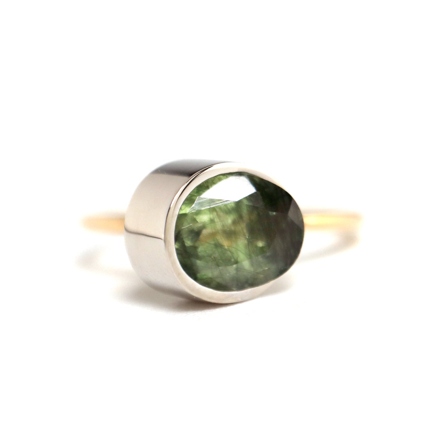 Protrude (K10/Pt) / Ring <br> Peridot rutile quartz