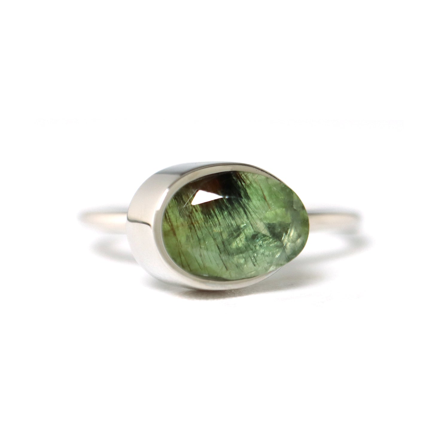 Protrude (Pt) / Ring <br> Peridot rutile quartz