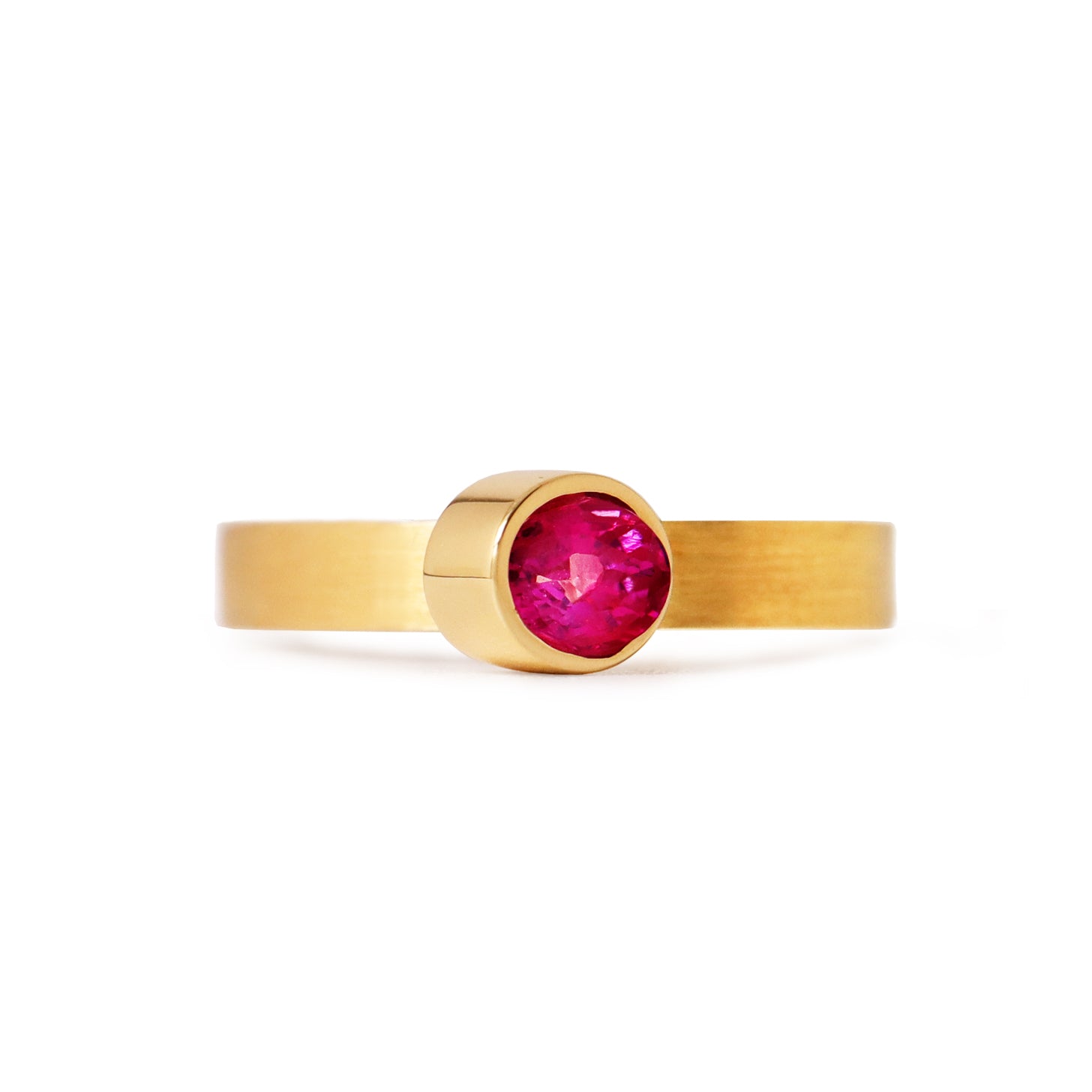 Protrude (K18) / Ring <br> Pink sapphire