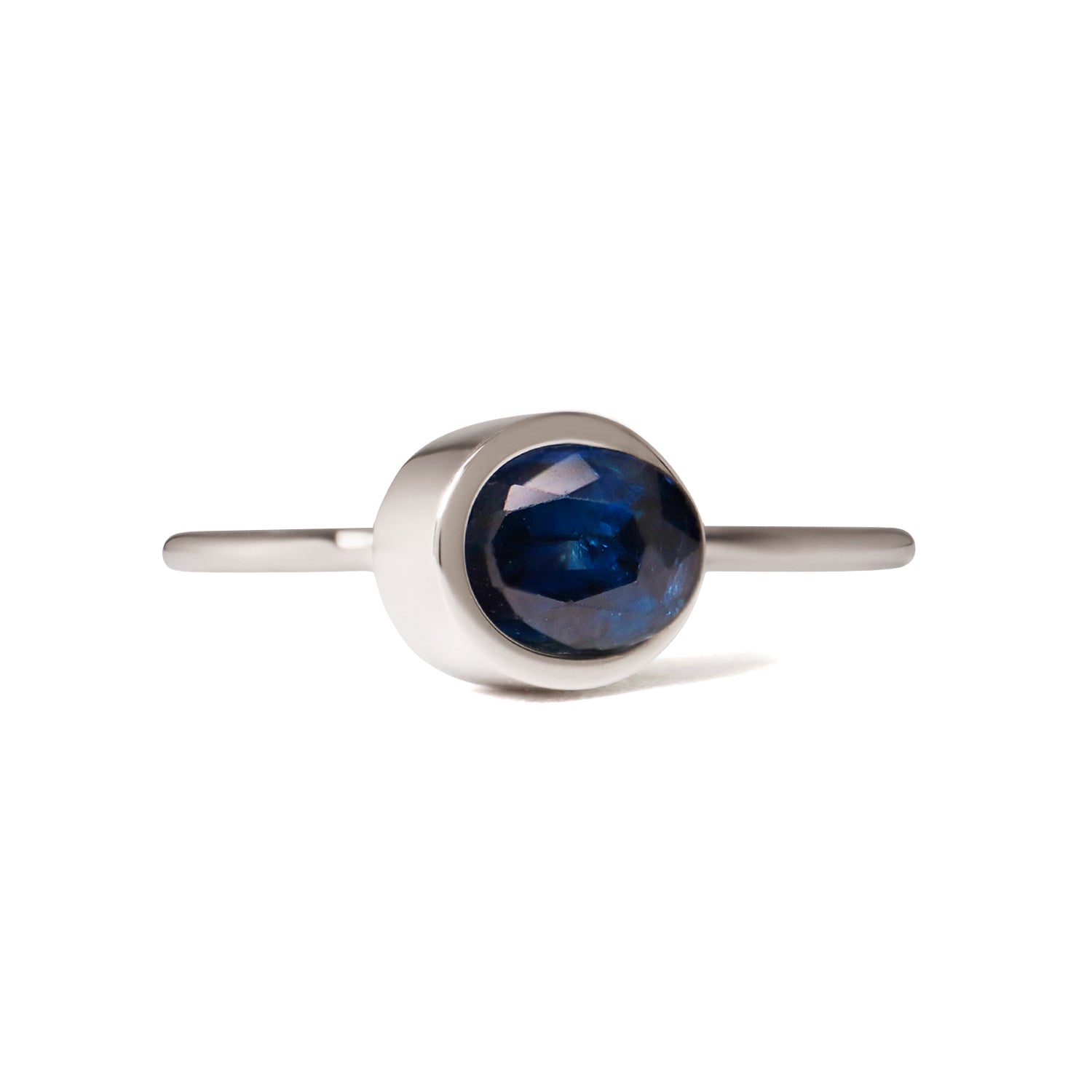 Protrude (Pt) / Ring <br> Sapphire