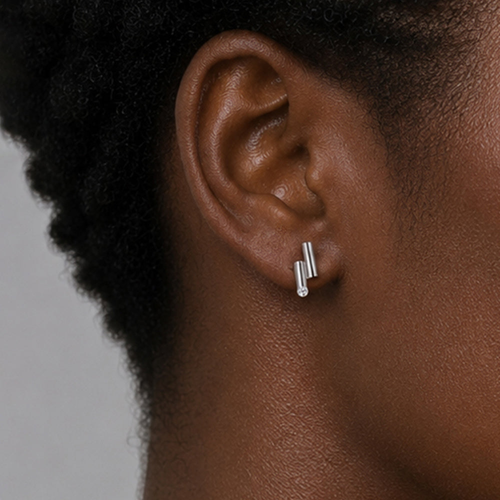 Prime / Bar <br> Pierced Earrings <br> Platinum