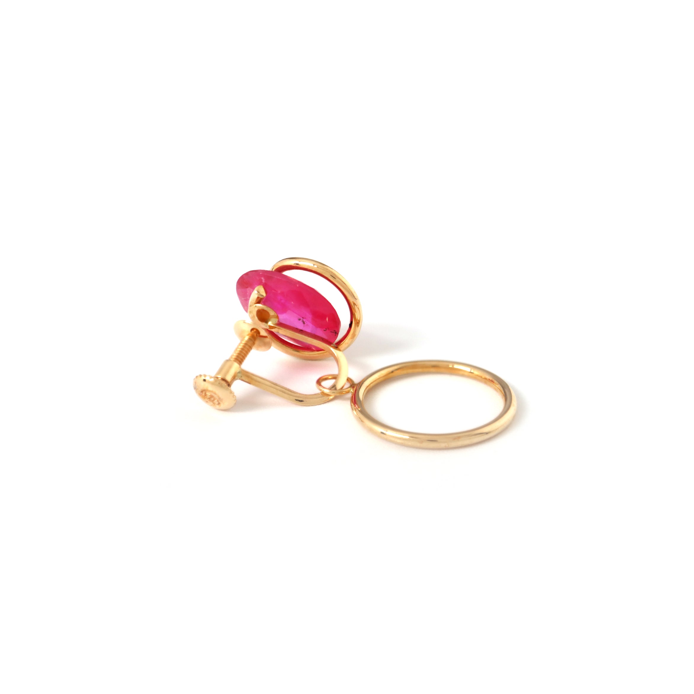 Circle / Non hole Earring (single) <br> Ruby