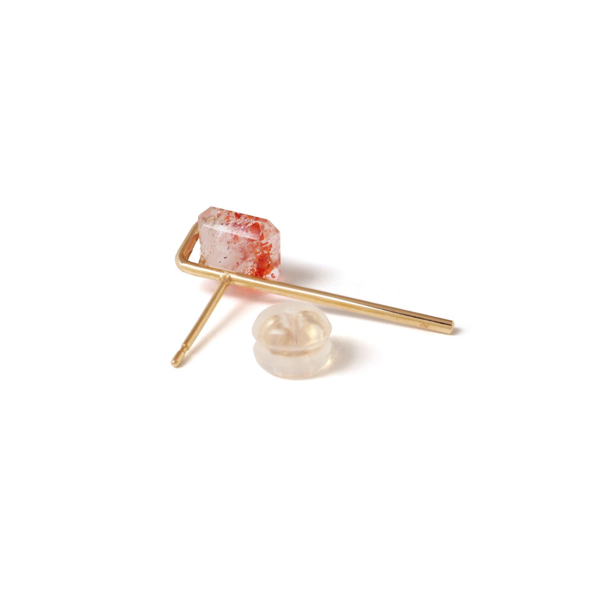 Line / Pierced Earring (single) <br> Lepidocrocite in quartz
