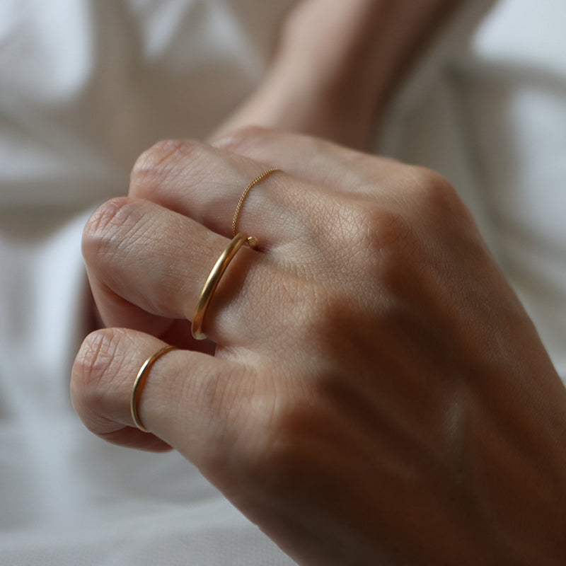 ∞ Ring round <br> K18YG <br> glossy