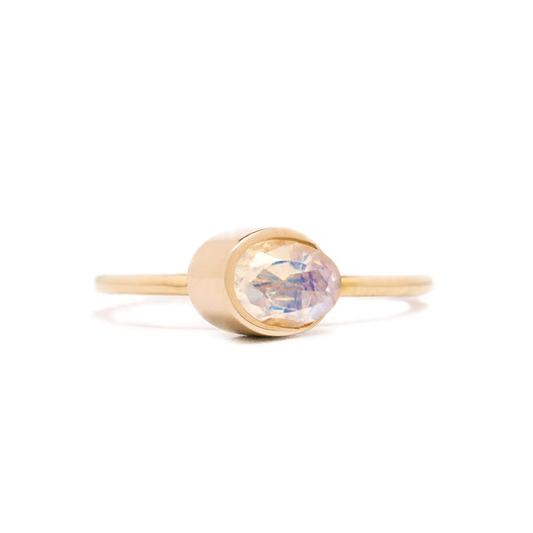 Protrude Ring / , Rainbow moonstone