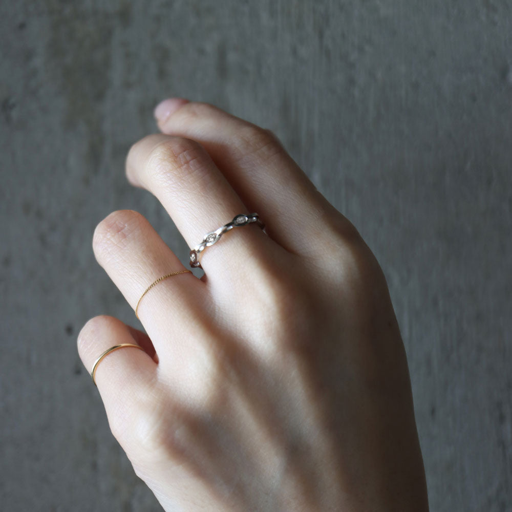 Mobius Ring<br> Pt900<br> glossy