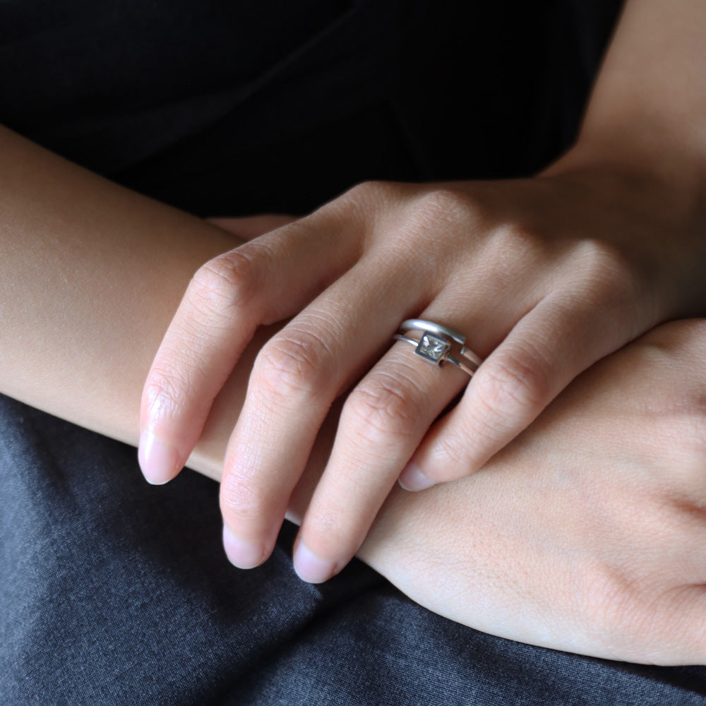 ∞ Ring round <br> Pt900 <br> matte