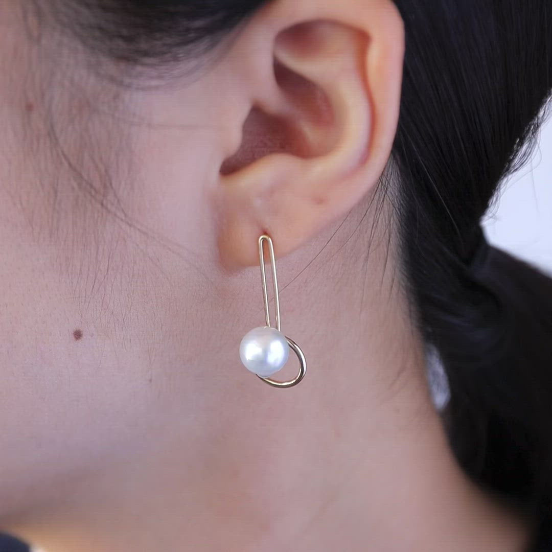 南洋パールのピアス